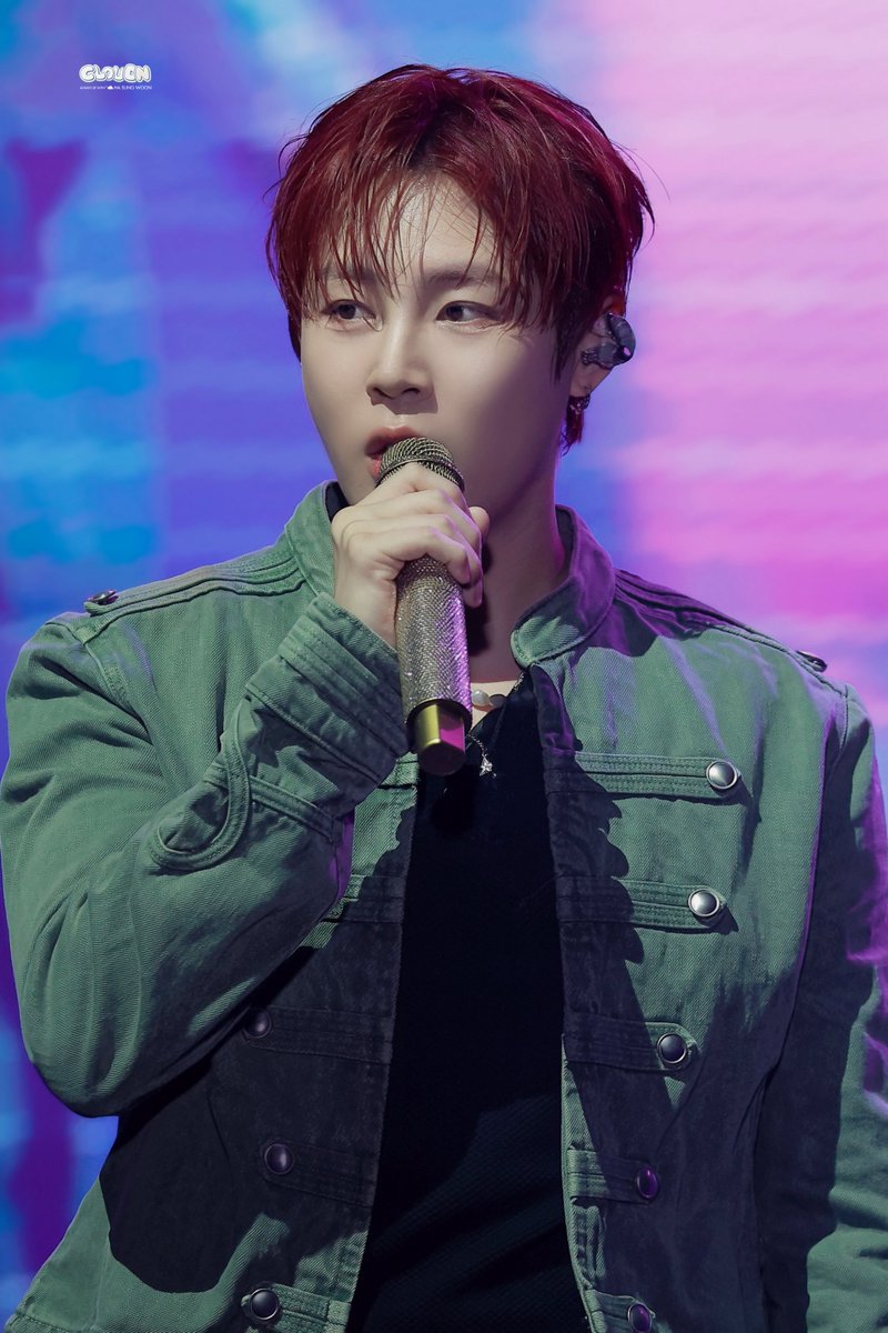 cloudn_hsw's tweet photo. 260704 하성운 RETRO ＆ NEWTRO MUSIC

#하성운 
#HASUNGWOON https://t.co/cun59afDfT