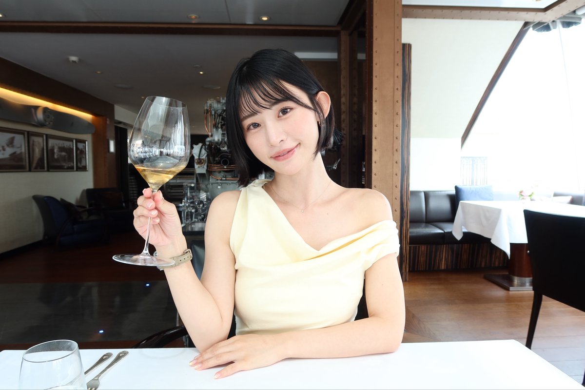 kimochiui08's tweet photo. ワインの香りのほうがおじさんより存在感ありますよ🍇
【https://t.co/pnp5uwbqkU】 https://t.co/m4J4fcDaVX