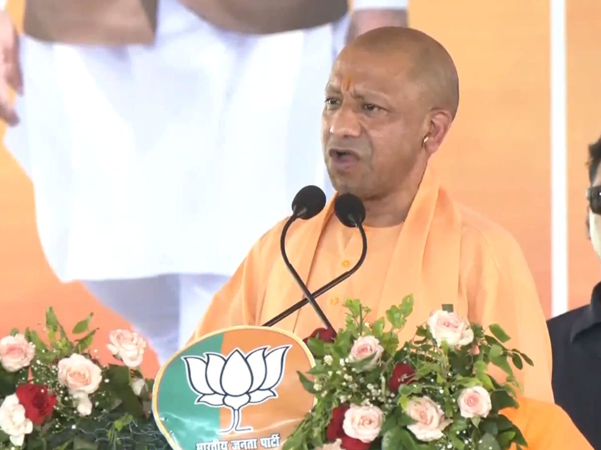 ani_digital's tweet photo. "They're now resorting to attacking India's faith": UP CM Yogi targets Oppn amid Ram Temple donation theft row

Read @ANI Story |https://t.co/m0BqIkchOQ

#RamTemple #YogiAdityanath #theftrow https://t.co/cszoyvUi3I