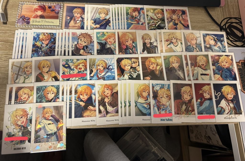 _mm518's tweet photo. @love15banana 初めまして、夜分に失礼します。
画像お借りしまして、赤線、数字記載したもの8点と画像のもの4点の交換は可能でしょうか？缶⇔紙は1⇔2~3で考えております。
お時間合えば11日池袋手渡し、難しければ郵送交換希望です。
ご検討お願いいたします。🍑 https://t.co/bAMaPIA2Yg