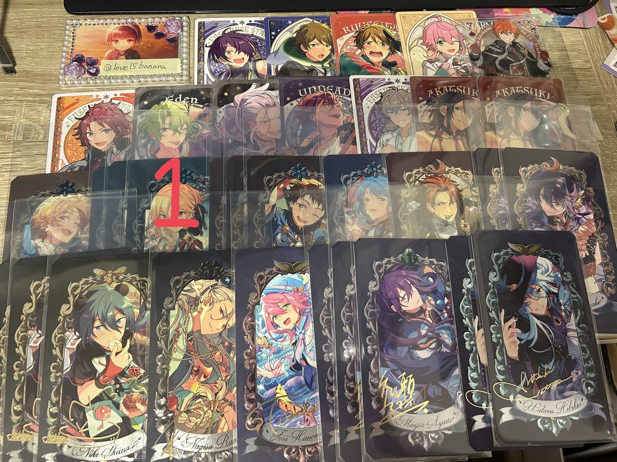_mm518's tweet photo. @love15banana 初めまして、夜分に失礼します。
画像お借りしまして、赤線、数字記載したもの8点と画像のもの4点の交換は可能でしょうか？缶⇔紙は1⇔2~3で考えております。
お時間合えば11日池袋手渡し、難しければ郵送交換希望です。
ご検討お願いいたします。🍑 https://t.co/bAMaPIA2Yg
