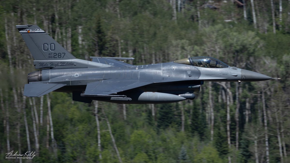 andrewkphotos's tweet photo. The past 3 years of July 4th F-16 flyovers that I’ve shot in Colorado https://t.co/gx2S08KYUH