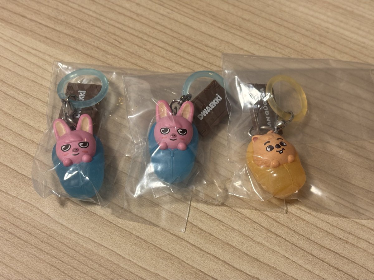 maya_pt_'s tweet photo. SKZOO めじるしアクセサリー ソロキャンプ 交換

譲▶︎▶︎トゥエッキ、ハンクォッカ
求▶︎▶︎ウルフチャン、ポガリ

郵送交換📮

お気軽にお声掛けください！ https://t.co/vSAGrAYHVD