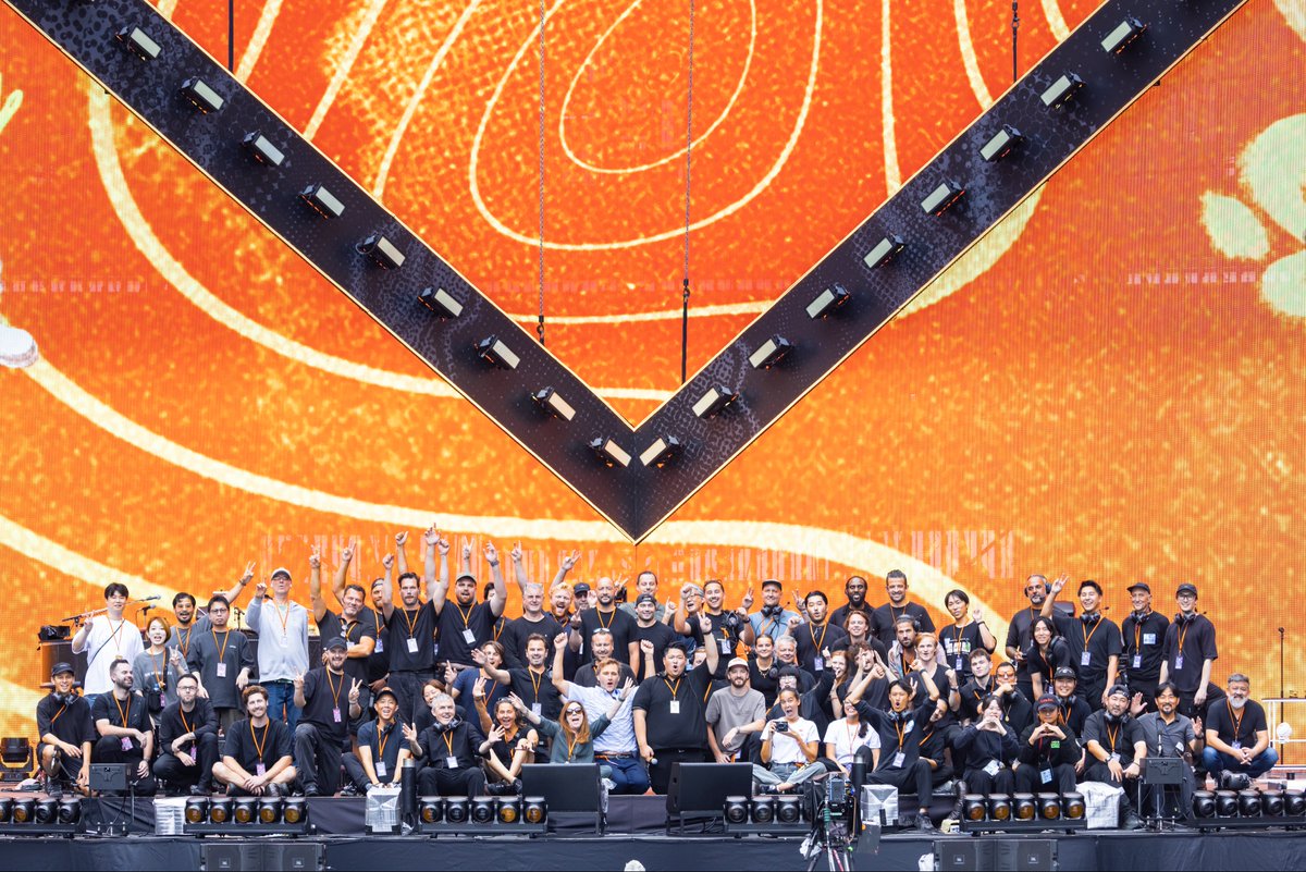 OT14998114's tweet photo. PMGA ZENJIN Creative Crew from Overseas 👩‍🚀👼🍏

1,800 Japanese Stage Crew
100+ International Crew Members

#MrsGREENAPPLE
#ゼンジン未到とイミュータブル https://t.co/XR0EJSVuNH