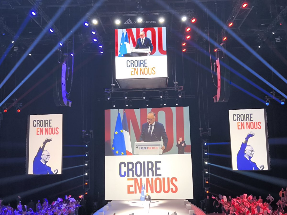 LacombeDorian's tweet photo. "Je crois à ces talents de vitalité qui feront rebondir notre pays" affirme @EPhilippe_LH devant une salle comble et frénétique à l'Adidas Arena de Paris @HorizonsLeParti #AvecEdouard. https://t.co/TIaSnj2DtX