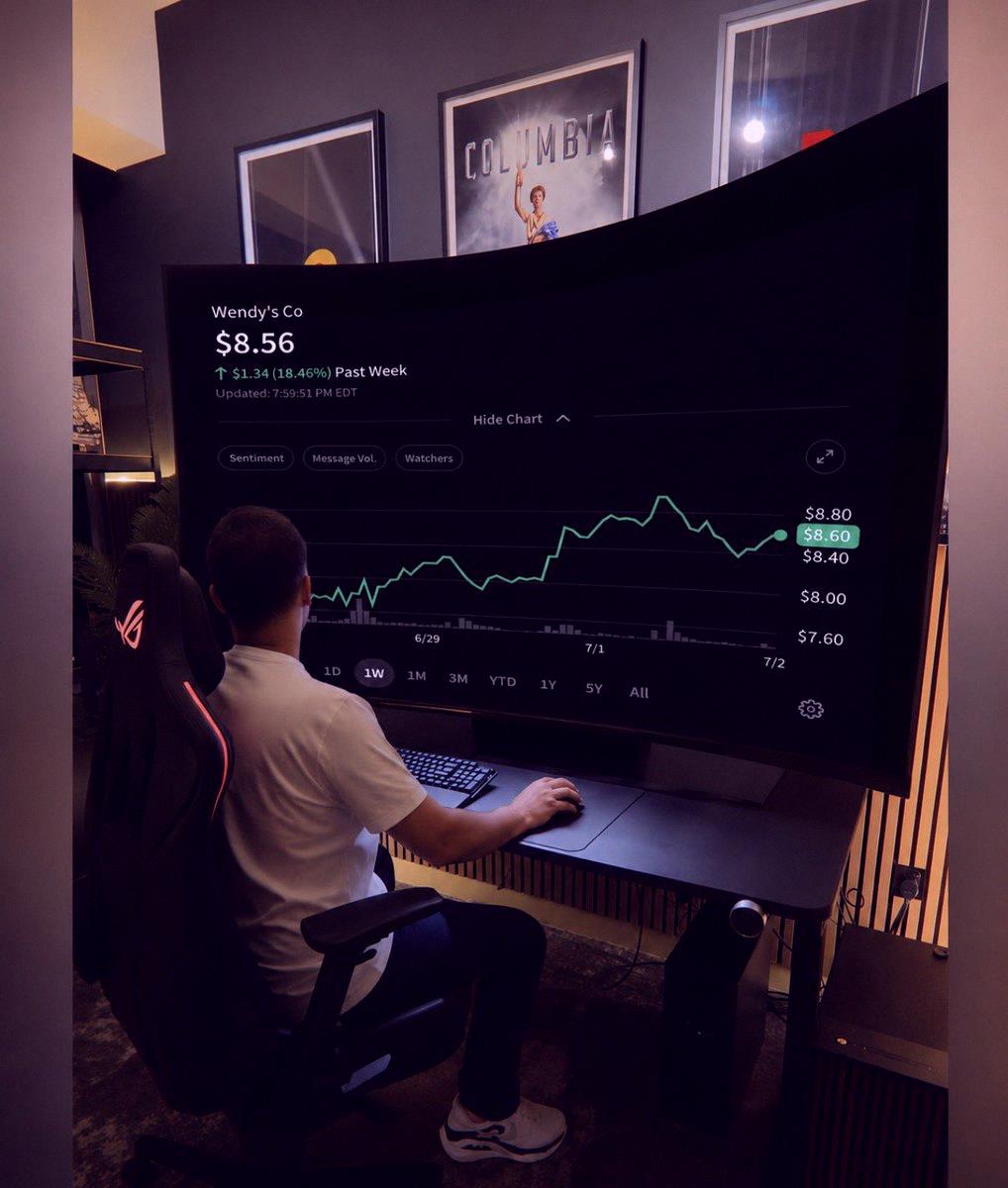 NoblesHeather's tweet photo. Juggling my $107 portfolio like it's a billion-dollar empire 💸😂 https://t.co/D0ypSn2bJ8