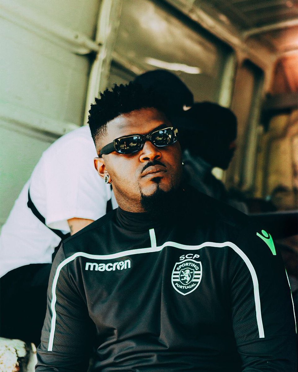 kevinaraujof's tweet photo. This is potentially huge news for music fans in Portugal as Plutónio will perform at the Estádio José Alvalade in 2027.

The Sporting Clube de Portugal fan will become the first Portuguese rapper to perform at a major stadium - Plutónio has previously been invited by the club to perform in 2024 (Marquês de Pombal for title celebrations) and has filmed a music video in Alvalade (Acordar, featuring and revolving around the story of Mozambican winger Geny Catamo).

Sporting will naturally welcome the commercial opportunity, looking for others in the future after their recent rebrand as the board have stated their intentions of identifying with a wider audience.

This means that the doors of the Alvalade will open for a concert for the first time since AC/DC in 2009 - the likes of Taylor Swift and Bad Bunny have performed at Benfica's Estádio da Luz in recent times, will this open the door to more major artists performing in Lisbon?