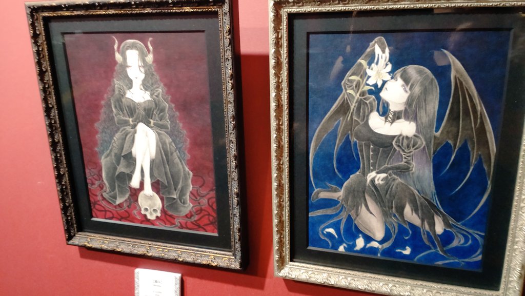 20mbhong's tweet photo. GallerycafeBar冥
@cafeBarmei
公募展【ドアを叩く音がする夜更け】初日訪問。
各作家様の表現が素晴らしい。物販もドローイングやアクセサリーなど多数有りました。 https://t.co/aByzNmEVfM