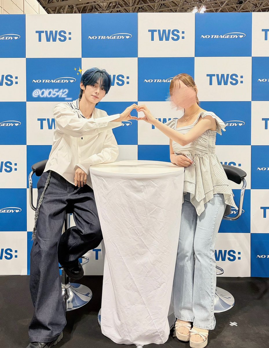 010542_'s tweet photo. 𝘛𝘞𝘚 𝘖𝘧𝘧𝘭𝘪𝘯𝘦 𝘌𝘷𝘦𝘯𝘵 𝘛𝘖𝘒𝘠𝘖🗼𝟤𝟨/𝟢𝟩/𝟢𝟧 🗓
ツーショ🫶🏻♥️また好きを更新した︎^_^
#TWS #투어스 #한전 #ハンジン
#NOTRAGEDY #ツーショット https://t.co/h4CNpMlGNV