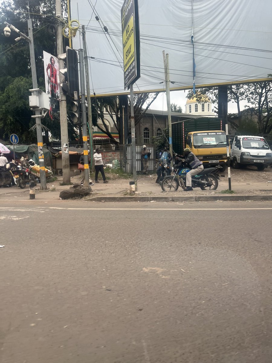 Mbwesaa's tweet photo. The once great and pristine Kilimani. https://t.co/sqxS9029T9