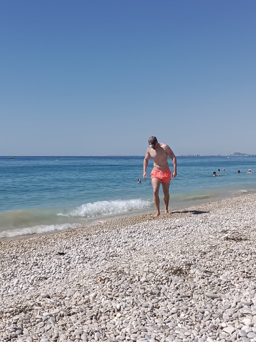 JuanFcoValiente's tweet photo. Playa El Paraíso 🩵 #Villajoyosa #Alicante #Alifornia https://t.co/PKRJuoIcDi