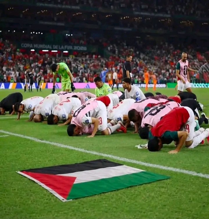 mmmt1971's tweet photo. @NakhlaNanil بطلوا وساخه وشماته وكذب https://t.co/pHOqZ6x4bU
