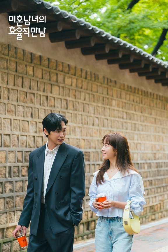 psh__i's tweet photo. 📍徳寿宮トルダムキル (덕수궁돌담길)

参考:
JTBC スチールカット
https://t.co/y7ATyMK3td

Instagram @/jtbcdrama
https://t.co/Ac2Kb32C6H
https://t.co/ADXPzNUAs9

Instagram @/tvn.asia
https://t.co/caWZwaSNBy https://t.co/6sBa5KT0H5