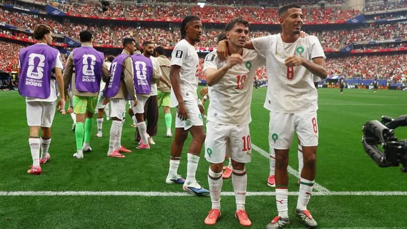 AseellSelim's tweet photo. من إنجاز إلى آخر... المغرب يرسخ مكانته بين نخبة منتخبات العالم، ويواصل إبهار الجماهير بأداء قوي وشخصية بطولية في مونديال 2026. فخر للعرب وإفريقيا، ورسالة بأن الطموح يصنع التاريخ. 🇲🇦🌍 https://t.co/qOMor25QPM