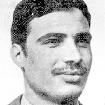 CarlosDeUrrecha's tweet photo. "Luis era padre de 2 niñas de 3 y 5 años. Su esposa estaba embarazada del tercero"
GC D. Luis Miranda Blanco asesinado acribillado a balazos en Lezo por los cobardes de ETA

"El féretro cubierto con la Bandera Nacional y a hombros de sus compañeros"
https://t.co/ErsDAmH0IH https://t.co/NQ40hTqkBM