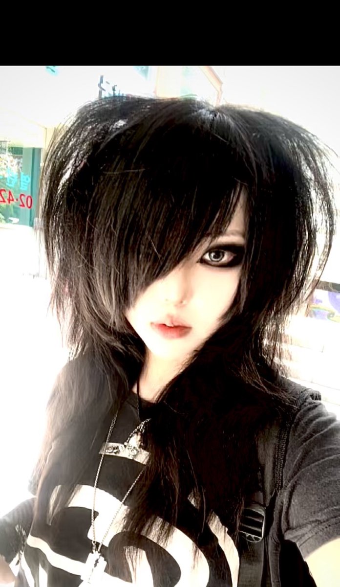 futami_0219's tweet photo. #emo_트친소 #엠샬_트친소 
매우 오랜만에 여는 트친소 
여자 아니니까 여자만 받는 분들은 오지 마시길
MCR, BMTH, SWS, DWE, CCA 등을 듣습니다. 포스트 하드코어 좋아함 
이번 엠샬콘 가요 제 그림을 보고 
싶으시��� 트친하시는거 추천해요. 
분명 좋아할겁니다 아마도 https://t.co/OG71aJIXf3