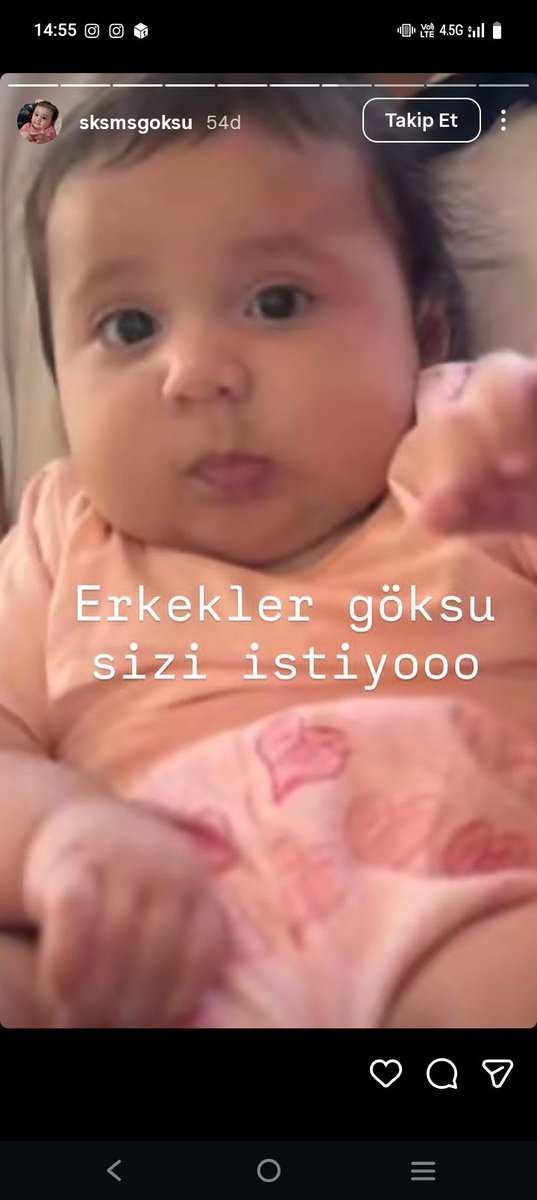 ZehraAr36537060's tweet photo. Bu paylaşımlari yapan kişinin bulunmasını istiyoruz bu kişinin dışarda dolaşması çok ama çok tehlikeli. Küçücük bebeğe yazdığı şeylere bakın daha neler neler yazdı. Bu kişinin profilini kendi sayfamda da paylaştım lütfen destek olalım https://t.co/C5cRMaZynv