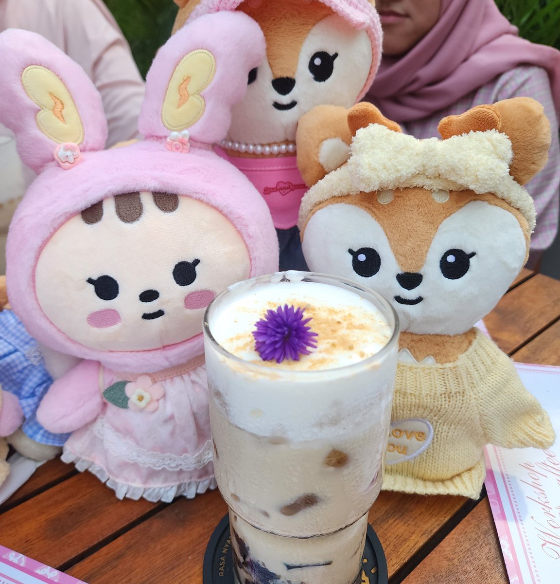 gyutnite's tweet photo. #pacaran #toramishu #toramloveshumi #lesbi #mnkh #kasal https://t.co/nS1L2SS404