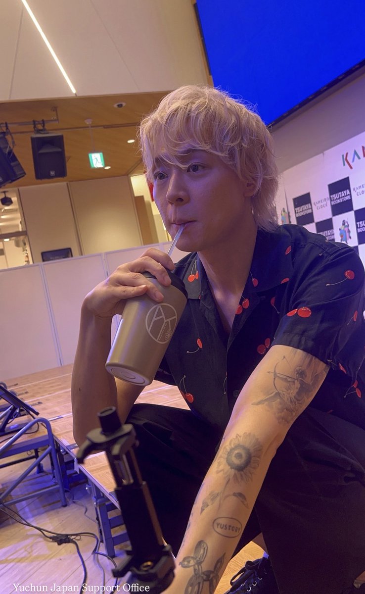 Japan_jp_office's tweet photo. 皆様、こんばんは🎵

6日間にわたるJAPAN 3rd MINI ALBUM『slide』
リリースイベントへご来場いただいた皆様
いつも応援してくださる皆様
本当にありがとうございました💛

あっという間の6日間でしたが、
皆様のおかげで素敵な時間となりました✨

本日は本人の希望もあり
会場にていち早く皆様に
MVを初公開させていただきました🎞️

MVに関しましては
明日6日(月) 18時に公開予定となっております✨

明日また詳しくお知らせをさせていただきますので
皆様、今暫くお待ち下さい🥹

また公式FC「YUNIVERSE」にて
最終日カメイドクロック2部の模様を
ノーカットで公開中です🎥✨

さらに、イベント終了後の
ショートインタビュー動画も
公開しておりますので
ぜひ公式FC「YUNIVERSE」にてお楽しみください🥰

▼公式FC「YUNIVERSE」
https://t.co/vRDWOLMwOf