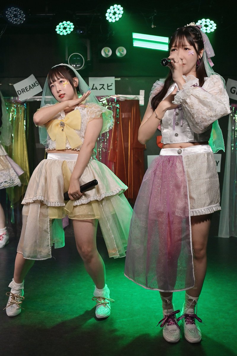 jester_999's tweet photo. 斬新な演出の酒黄さんと口石さん。
かっこいい。

#マリメト披露宴0704
#マリメト
7月4日(土)
『マリーメトロノーム*再始動LIVE~ただいまとおかえりを始めよう~』
会場: GOTANDA G3 https://t.co/q6Jr9u7SHC