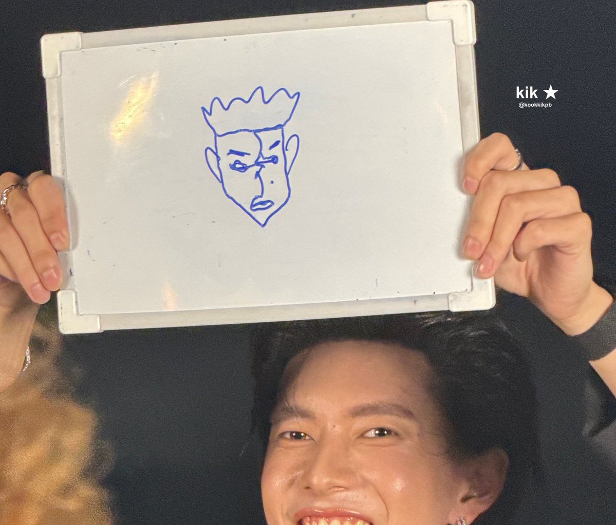 ppoohktlover's tweet photo. Pooh drawing Pavel is honestly the funniest thing ever. that's actually a unique talent not everyone has😂

POOH FRIENDLY ME PARTY
#FriendlyMeonDreamxPooh
#ppoohkt #poohpavel https://t.co/929HouqK5F