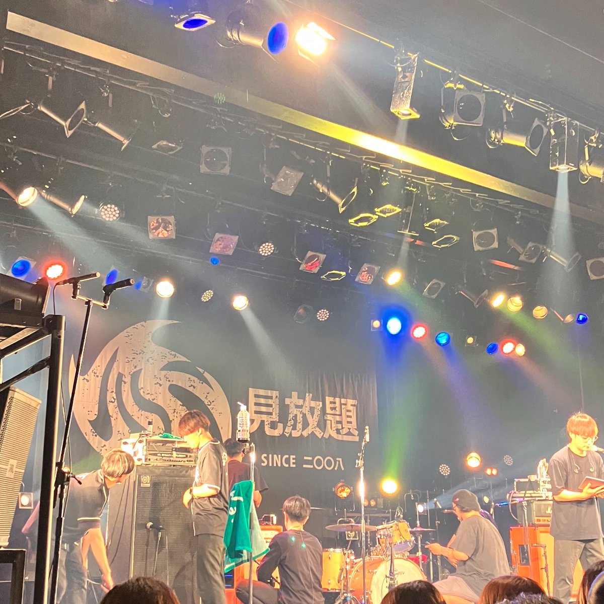 3l0zzo's tweet photo. 見放題名古屋2026
全8バンドそれぞれに1番があって、知らない曲でも楽しめたのが最高
でもやっぱりbokula.が私の中で最強でした
隣のお姉さんに話しかければよかったな https://t.co/cmus76go8M