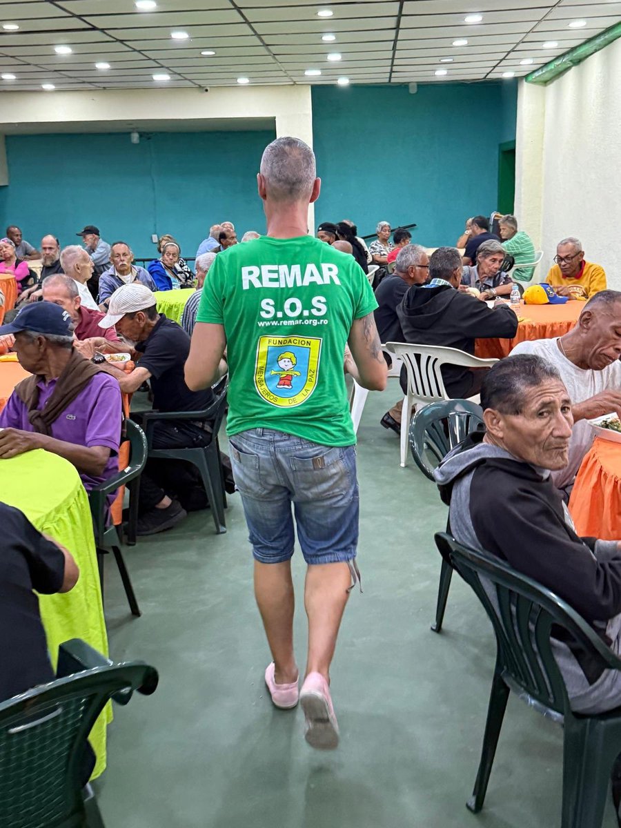 mensajeros_la's tweet photo. El Cento de Emergencia de @ongremar y Fundación Mensajeros de la Paz ya está ofreciendo desde hoy menús para los afectados por los dos graves terremotos en Venezuela. Está situado en Caracas y a partir de ahora, podrá ofrecer además alojamiento a 200 personas diarias. https://t.co/SXYEZ9yRVy