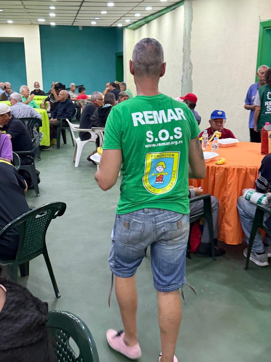 mensajeros_la's tweet photo. El Cento de Emergencia de @ongremar y Fundación Mensajeros de la Paz ya está ofreciendo desde hoy menús para los afectados por los dos graves terremotos en Venezuela. Está situado en Caracas y a partir de ahora, podrá ofrecer además alojamiento a 200 personas diarias. https://t.co/SXYEZ9yRVy