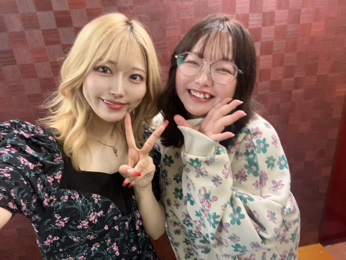 s_hitomi_'s tweet photo. #せきねといえば
イベント両部ありがとうございました！
ずっと話したかった火曜日仲間の角元さんと、涼本先生！！！
おふたりの個性存分に味わえて最高にしﾞゃﾞくﾞねﾞつﾞ でした！！！
特典会、みんなから逆にパワーもらっちゃった🥰
いつもありがとう（ ;  ; ）❤︎
また放送で会いましょー！！ https://t.co/tntnxfrVgC