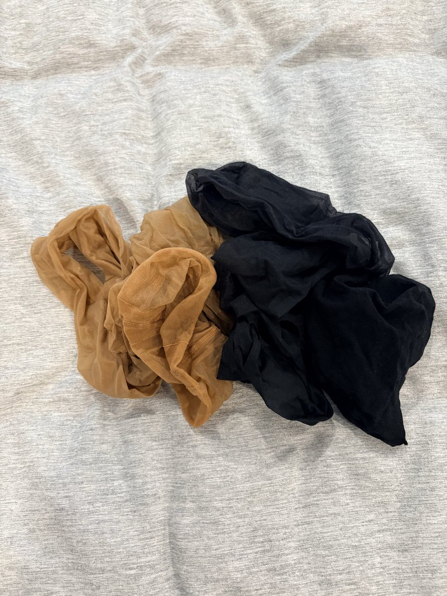 ChloeInNylons's tweet photo. What colour today? Black or tan? https://t.co/i0ShvXrgj2