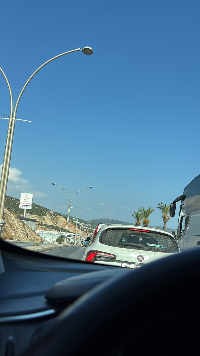 brbey0's tweet photo. Bi inelim bakalım merkez de neler var :) #bodrumcuckold #bodrumcouple https://t.co/JvsijbBLaa
