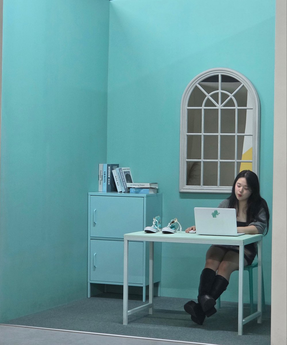 rxki_11's tweet photo. OFFICE GIRL ✨ https://t.co/7BB3z88fbx