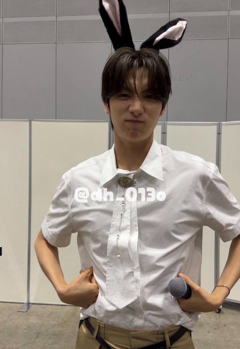 guinea_young's tweet photo. 춘끼 앞니 https://t.co/dYqCW0a3xh