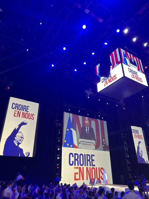 AlertesInfos's tweet photo. 🇫🇷 Le slogan d’Édouard Philippe pour la présidentielle de 2027 : "Croire en nous". (via @ThomasSoulie) https://t.co/taXLJbnOue