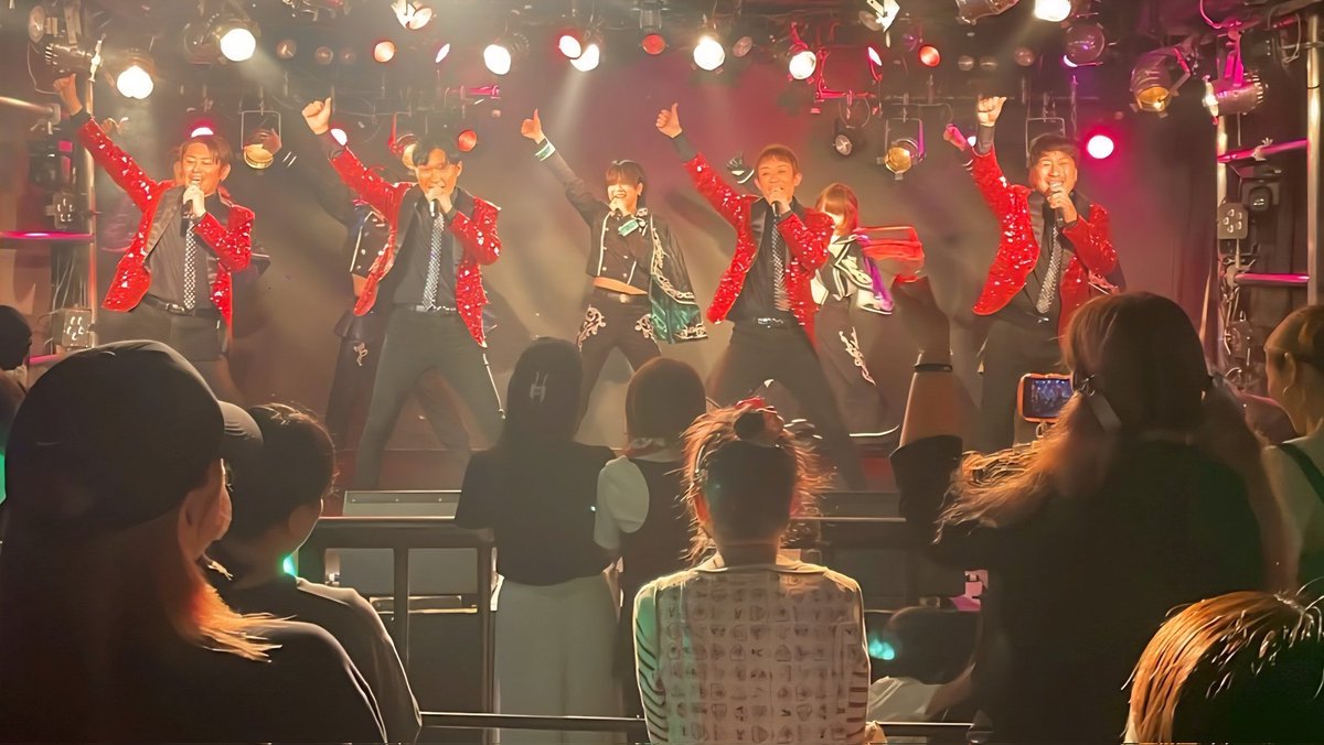 FreeFace_TOM's tweet photo. 🎶Summer Men's Fes🎶

SECOND CRUCHさんでのライブ🎤

広島メンズアイドル『しゅみぇる』さんにお誘いを頂き、参加させて頂きました令和歌謡グループTEPPAN🔥

先ずは足を運んで下さった皆様ありがとうございました‼️

現役バリバリのアイドルの方達との対バン🎶

ほぼ息子の様な年齢差でしたが(笑)とても楽しい時間を過ごさせて頂きましたよ☺

とっても礼儀正しくてついつい親目線に😅笑

この日は、しゅみぇるさんとのコラボもあり今をときめくモナキさんの【ほんまやで☆なんでやねん☆しらんけど】をコラボ🎶

曲の終了後、我々TEPPANはゼーゼーハーハー💦

しゅみぇるの皆さんはケロッとしてる😅

若さには叶いません(笑)

共演させて頂いた波鳳さん、そしてお声掛け頂いたしゅみぇるさん、会場スタッフの皆様とても楽しい時間をありがとうございました🎶

広島を盛り上げる為に一緒に頑張りましょう～👍‼️

#しゅみぇる さん
#波鳳 さん
#SECONDCRUCH
#モナキ さん
#ほんまやでなんでやねんしらんけど