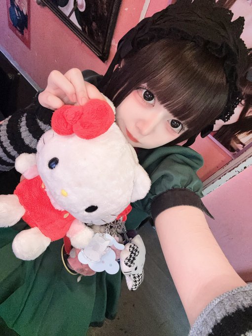 rabiraba_cafe's tweet photo. 日付が変わりました❣🐰
＃ラビットラバーズカフェ 
本日のうさガールは

🤍ぱぴ @rlc_papi_
🤍せり @rlc_seri
🤍ねる @rlc_neru

です🐰
たくさんのニンゲンさんのお越しをお待ちしてます🥕 https://t.co/MiyqjKKYA9