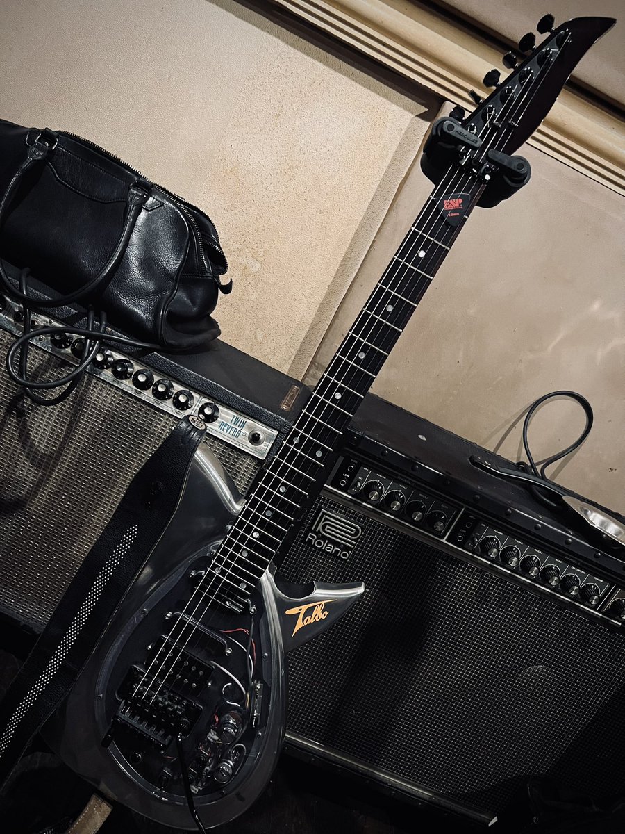 Alumiguitar's tweet photo. Yanスタジオでした👍👍 https://t.co/ceN1EfKIhS