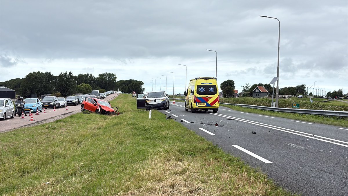 Ongeval met vier auto's op N9 bij Schoorl