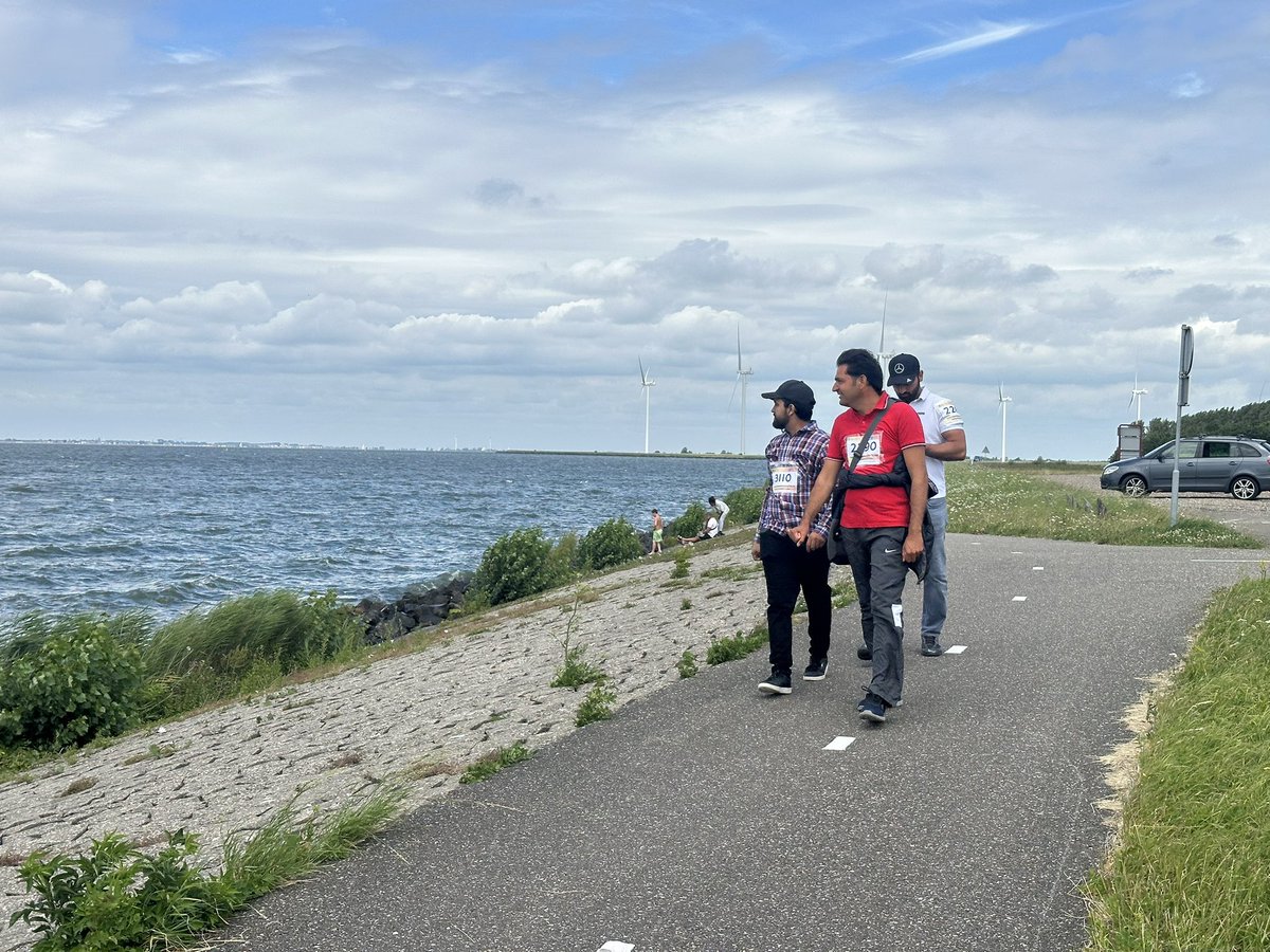 HFI1995's tweet photo. Amazing effort by 250 youth of @AhmadiJongeren in Almere this weekend in the #Netherlands who did a #StepsForHumanity charity walk raising funds for @HumanityFirstNL @MundoYounido &amp; @WoordenDaad https://t.co/9Eb7dmAJJV