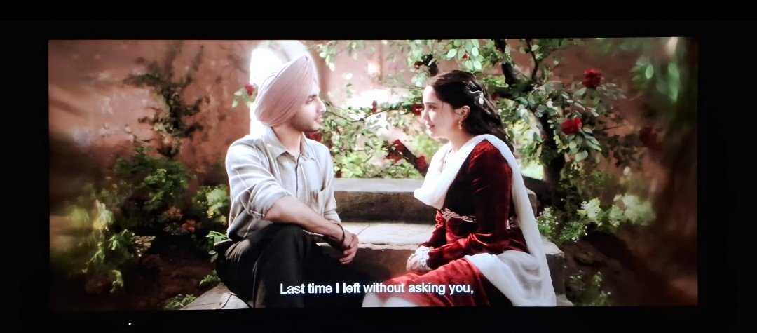 TheFirstSign1's tweet photo. Admist all that has been going on in this country, all the degradation of cinema, thank you #Imtiazali for this. A heartfelt one...After so many days, an art were I felt everything to the bones. 
#MeiWaapisAaunga https://t.co/1FZRABQpQC