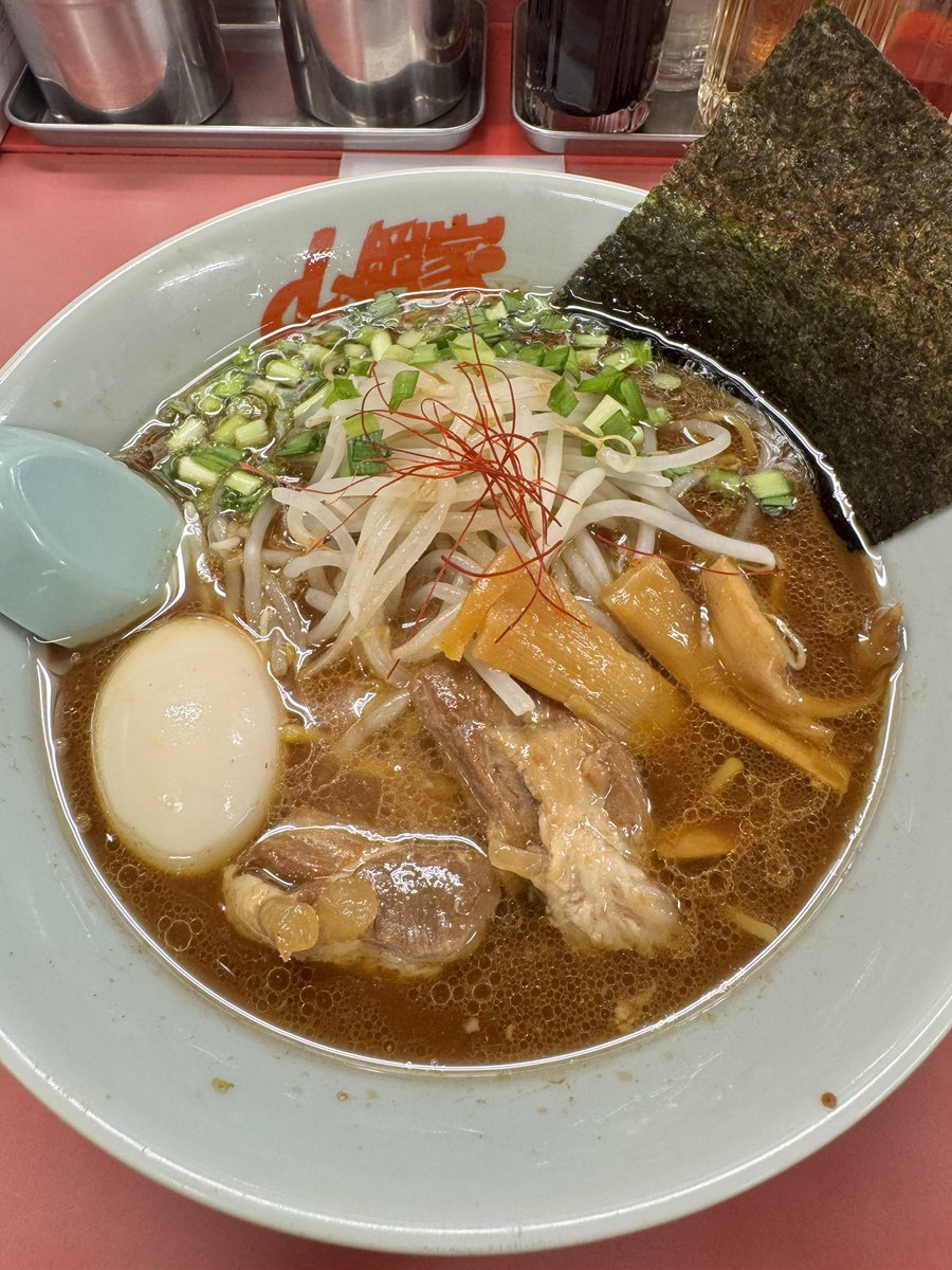 SRGNonTrustBank's tweet photo. ジムの後という免罪符を手にして、深夜の山岡家を決めてきました🤣 https://t.co/a1gDKgNb27