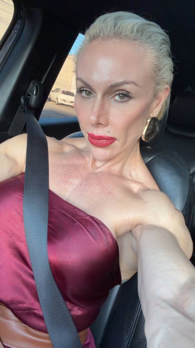 sitrifbb's tweet photo. If a 5’7 Muscle Mommy sends you a DM, would u reply? 🖤

Yes ⠀⃝

No ⠀⃝

Depends ⠀⃝ https://t.co/KcxhOh1J7v