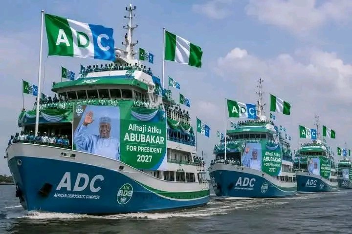 Am__bello's tweet photo. Jirgin tsira 💯

2027 Atiku Abubakar 🤝 https://t.co/iAmRuTWdKh