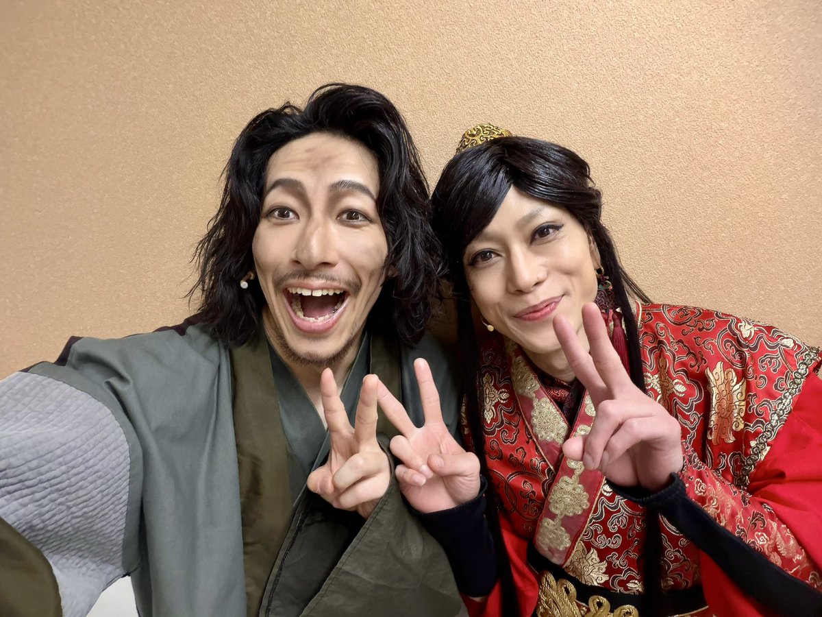 kobabako1230's tweet photo. #嗣ノ導 全ステージ終了しました！沢山のご来場ならびにご声援、誠にありがとうございました！

心から素敵な皆さんとこの作品をお届けできたこと、本当に幸せでした。
またスペゼロでやれてよかった。玉城さん、本当にカッコよかったなぁ。

皆さま心より、ありがとうございました！
岩 役/小林嵩平 https://t.co/Fwdfq7bIRg