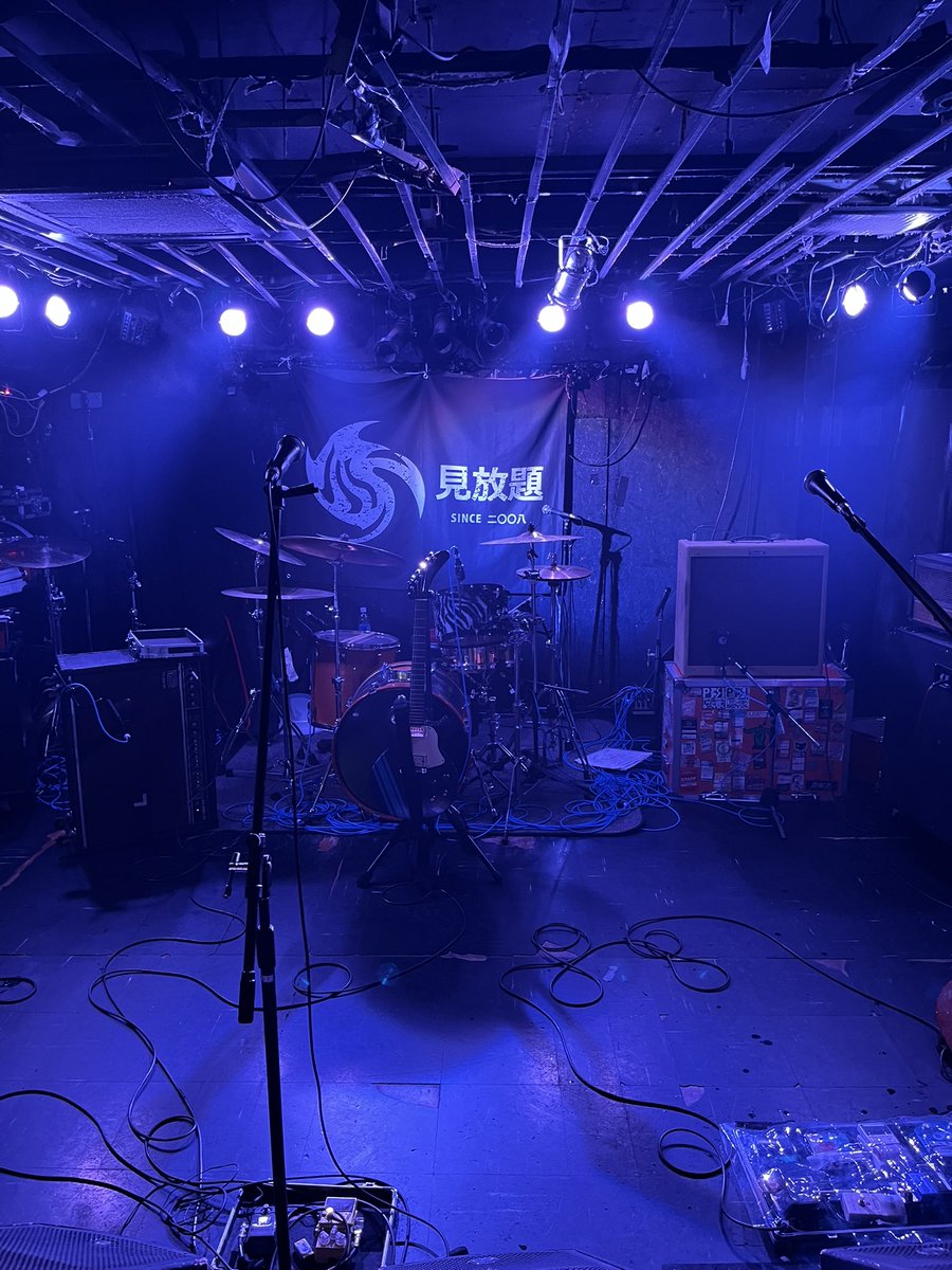 ossanoftheyear's tweet photo. 見放題名古屋2026
@ RAD SEVEN

セックスマシーン！！と古墳シスターズだけ見に遠足
高温、多湿、酸欠と三拍子揃った会場でセクマシも古墳もリハから出力MAXで最後まで一気 楽しすぎて逆にあんまり覚えてないけど全員合唱全員シンガロング大騒ぎ

 #見放題名古屋
 #セクマシ
 #古墳シスターズ https://t.co/a07wQjtYcA