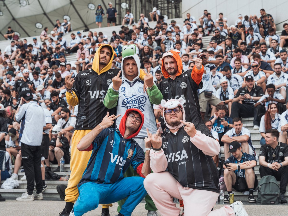 ylies_hdd's tweet photo. Merci @M8Zekyde @CarmPictures @Martyn_grn @Noctilia99 @MyObelix et tous les autres photographes présent sur place pour immortaliser nos souvenirs 🫶🩷🖤

#M8WIN https://t.co/wlnnnDuYmf