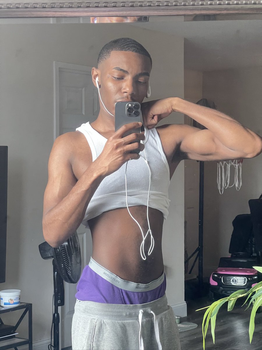 blkboyaesthetic's tweet photo. https://t.co/X2CsQGLFVw