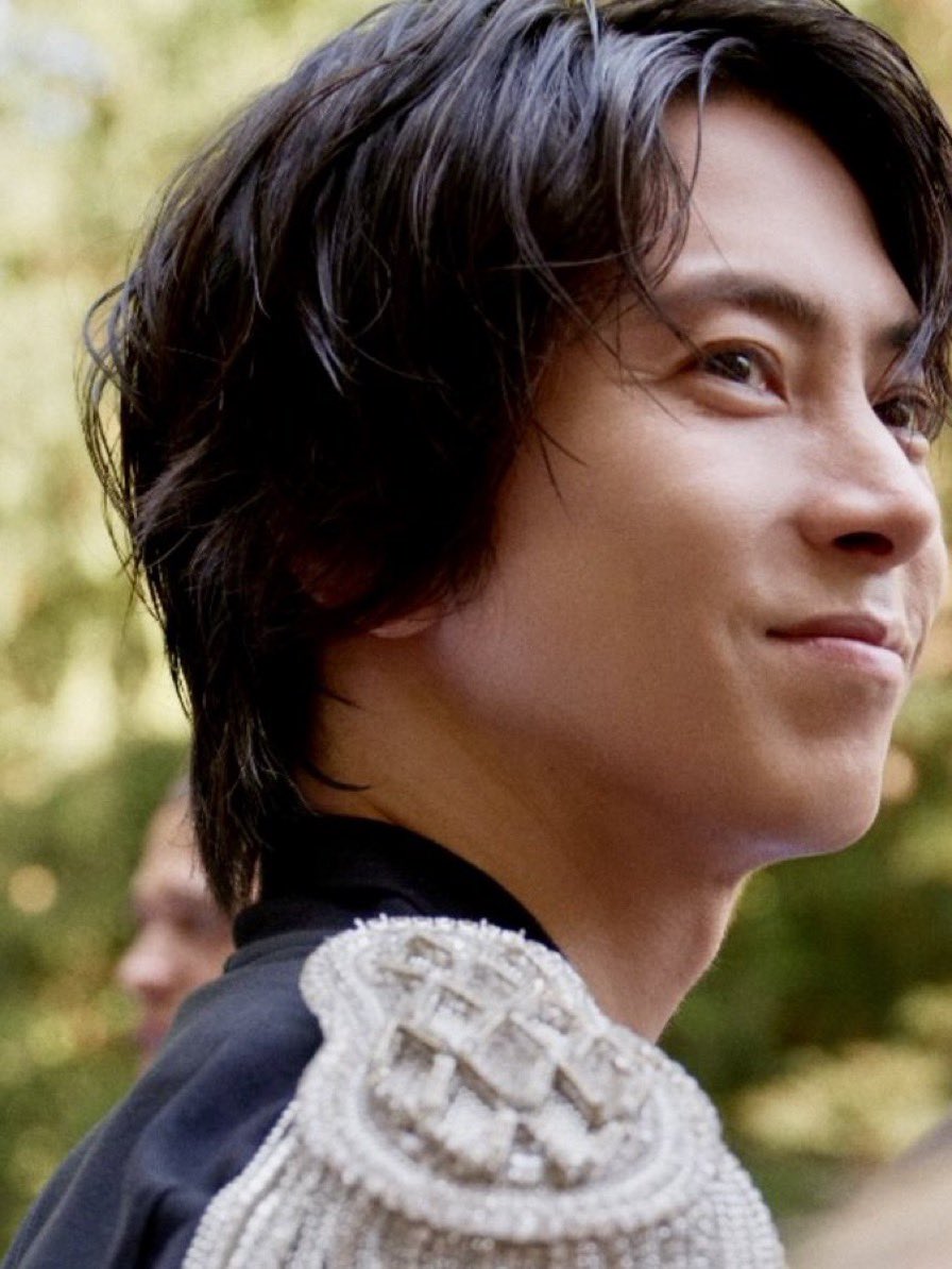 38Urara's tweet photo. ファンからしたら山Pはいつだってかっこいいから、久しぶりに大型歌番組に出た事で世間からかっこいいと話題になっている事に驚いている
そして自分のことのように嬉しい
綺麗でかわいい41歳 https://t.co/usAdoZNqw9