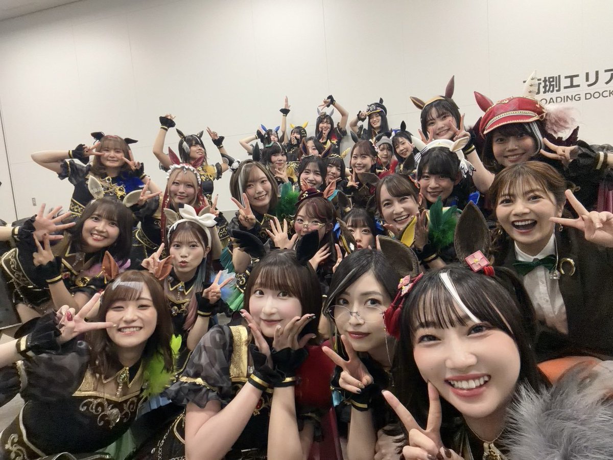 nippi1011's tweet photo. #ウマ娘7th東京 本当にゴールイン🏇✨

改めまして、皆様。
最高の景色を本当に本当にありがとうございました🖤💜

昨年にも増して、とてつもない刺激とエネルギーを浴びたライブになりました。
またボスにお会いできると願って、明日からも日々邁進して参ります🫡

ここから世界に飛び立つ #ウマ娘 を、今後ともよろしくお願い致します🌎‼️

正直まだ足りないのでCygames様に頂いたソロCDで気持ちを埋めます！！💿⚡️