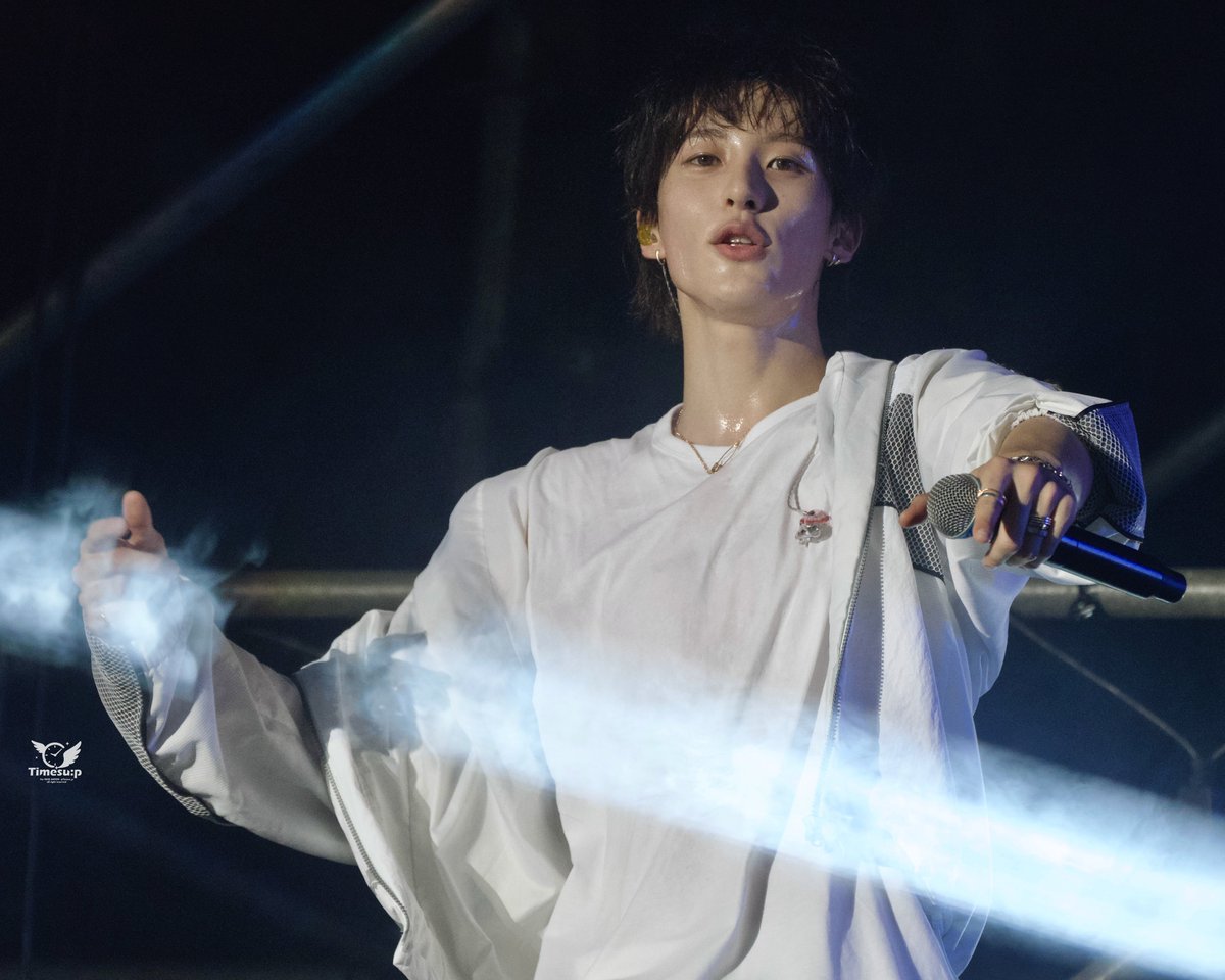 Timesu_p's tweet photo. 260705 Beer rock festival pre

#라이즈 #RIIZE #앤톤 
#이찬영 #ANTON #アントン https://t.co/kiyOZlJzSI